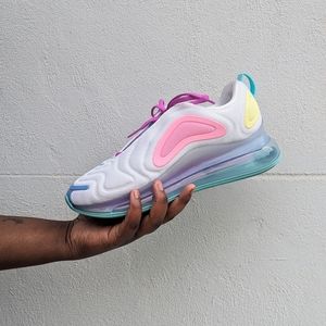❌SOLD❌ Nike's AirMax 720S - W's 9.5
